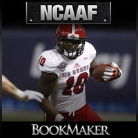 N.C.-State-at-East-Carolina-ncaaf-bm-ar